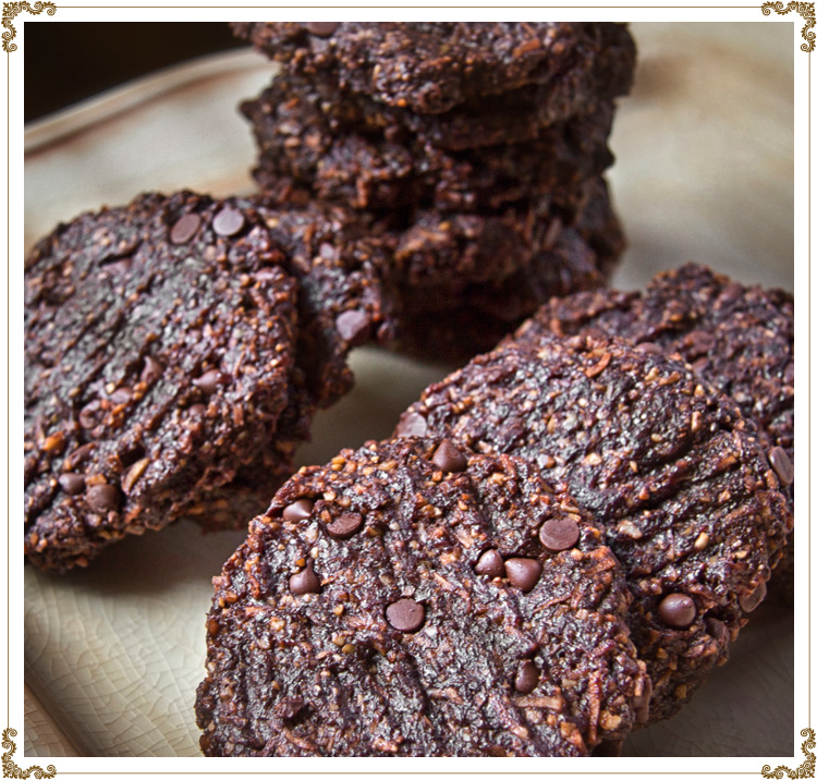 Healthy Chocolate and Coconut Delights
Gluten-free, dairy-free (casein-free), hypotoxic and vegan 
By: Cuisine l'Angélique
