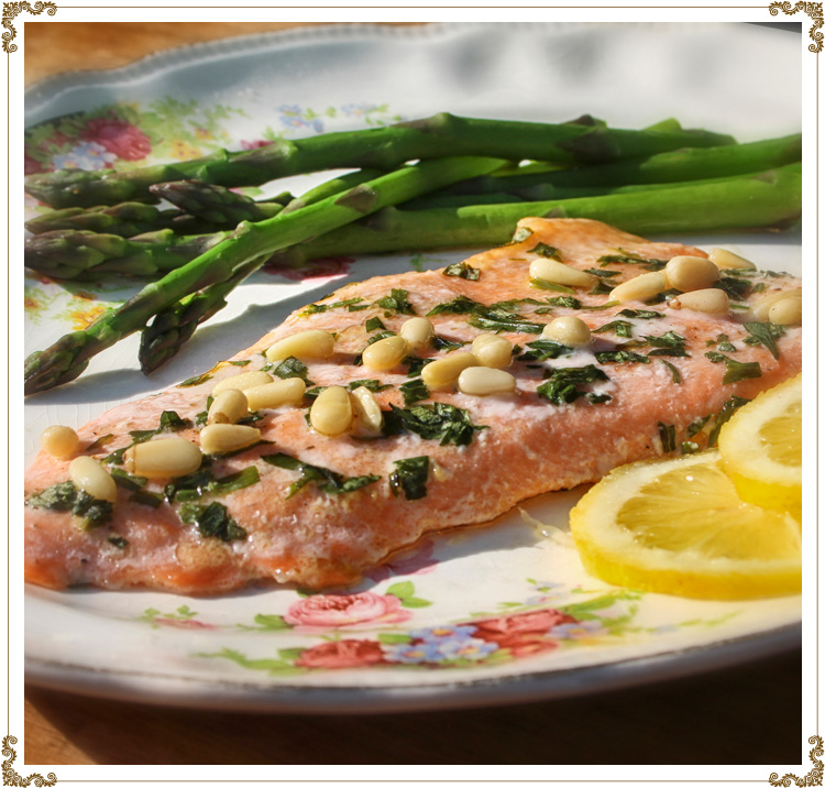 Trout Fillet with Pine Nuts and Tarragon
Gluten-free, dairy-free (casein-free) and hypotoxic 
By: Cuisine l'Angélique
