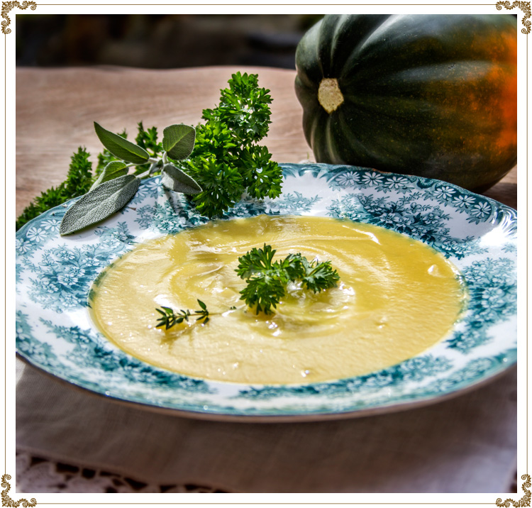 Recette sans gluten de Potage à la courge poivrée et au chou-fleur