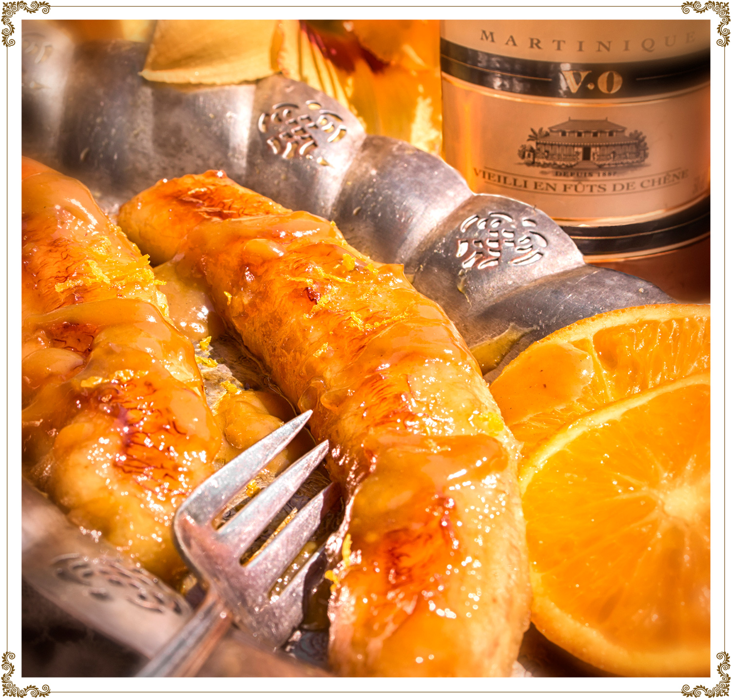 Recette de Bananes flambées nappées de sauce caramel parfumée à l'orange sans gluten et sans produits laitiers de Cuisine l'Angélique.