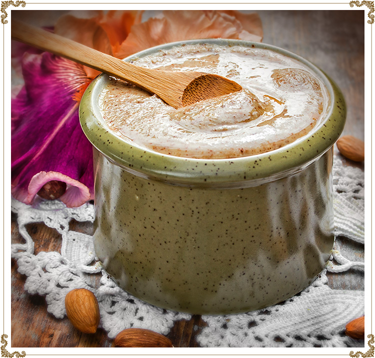 Almond Butter
Gluten-free, dairy-free (casein-free), hypotoxic and vegan 
By: Cuisine l'Angélique
