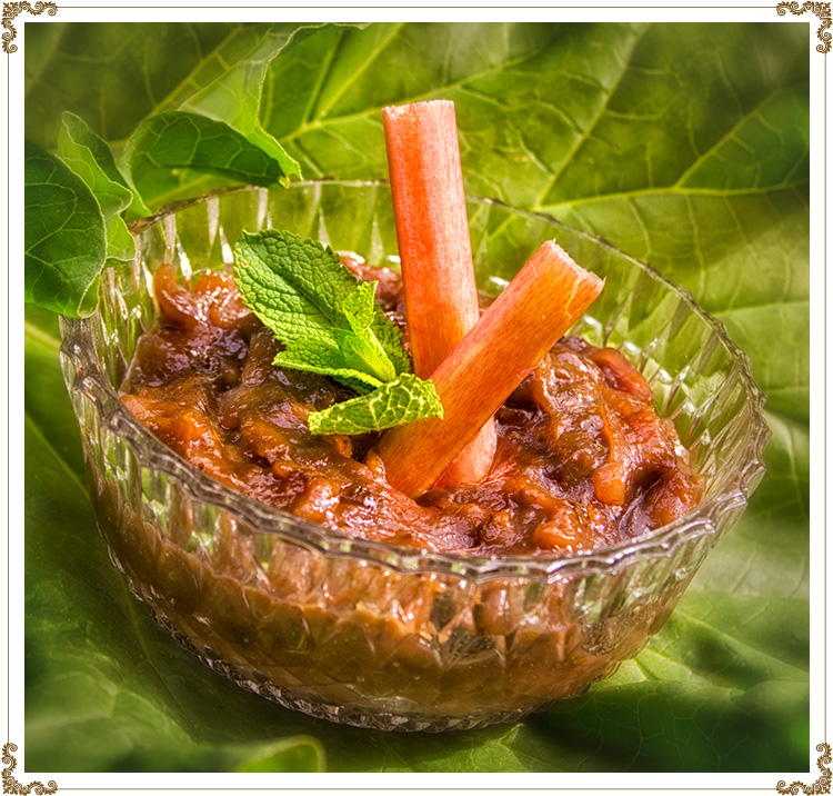 Recette de Confit de rhubarbe sans gluten et sans produits laitiers de Cuisine l'Angélique.