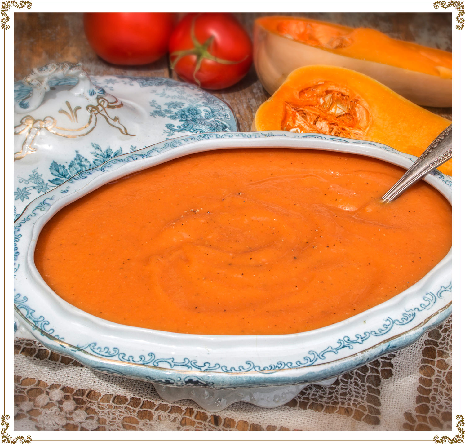 Recette de Crème de tomate et courge musquée sans gluten et sans produits laitiers de Cuisine l'Angélique.