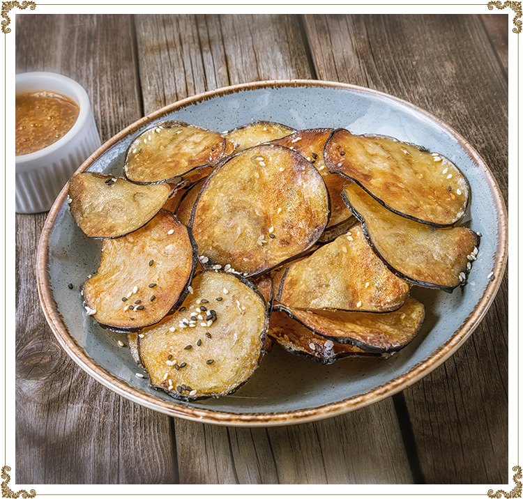 Recette de Croustilles à l'aubergine sans gluten et sans produits laitiers de Cuisine l'Angélique.
