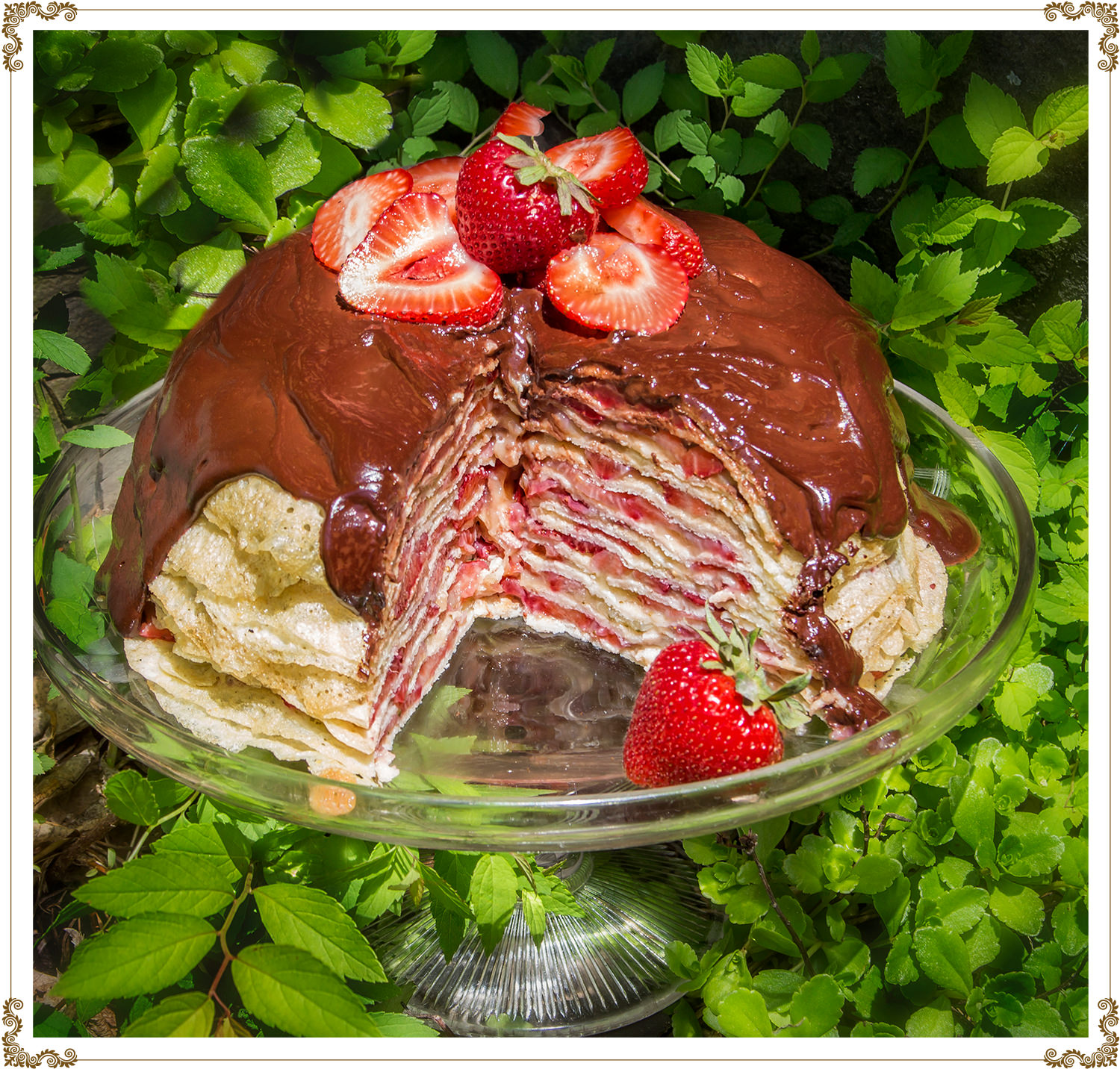 Recette de Gâteau de crêpes aux fraises et à la rhubarbe sans gluten et sans produits laitiers de Cuisine l'Angélique.