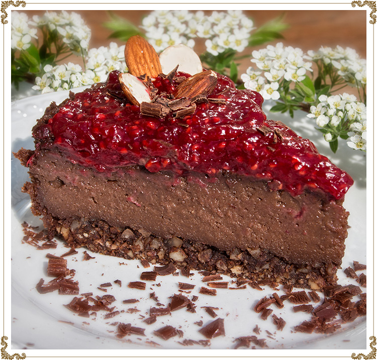 Chocolate and Raspberry “Cheesecake”

Gluten-free, dairy-free (casein-free), hypotoxic and vegan
By: Cuisine l'Angélique
