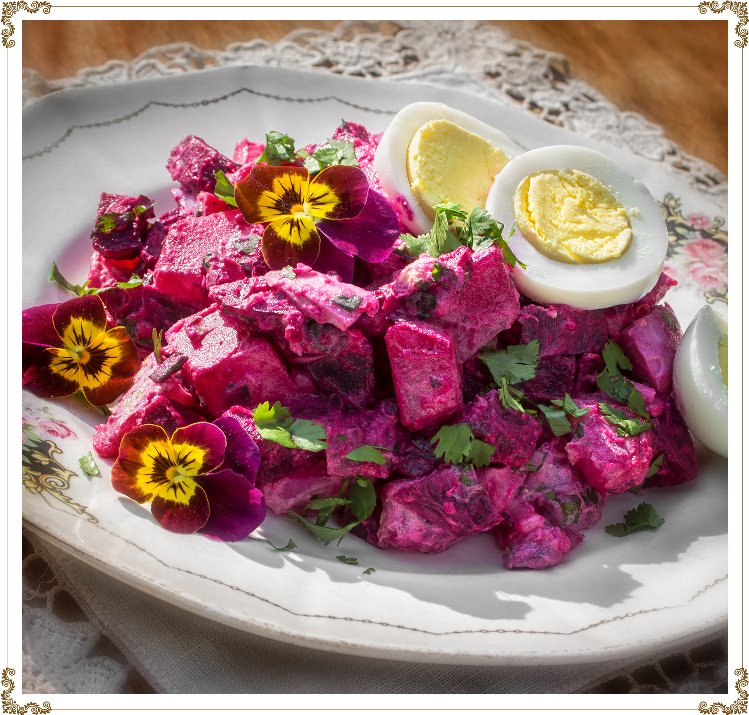 Recette de Salade de pommes de terre, betteraves et oeufs sans gluten et sans produits laitiers de Cuisine l'Angélique.