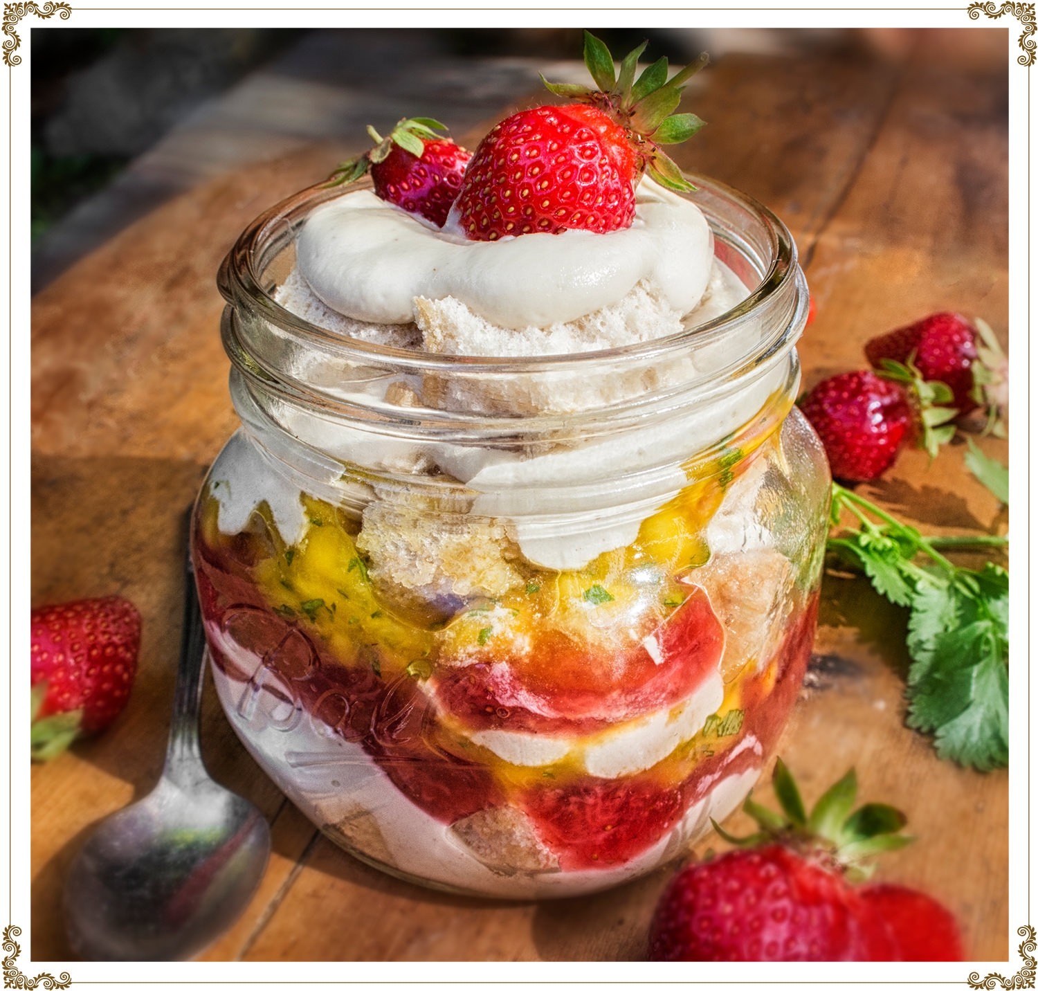 Recipe Strawberry mango shortcake jars  Gluten-free, Dairy-free, Organic from Cuisine l’Angélique.