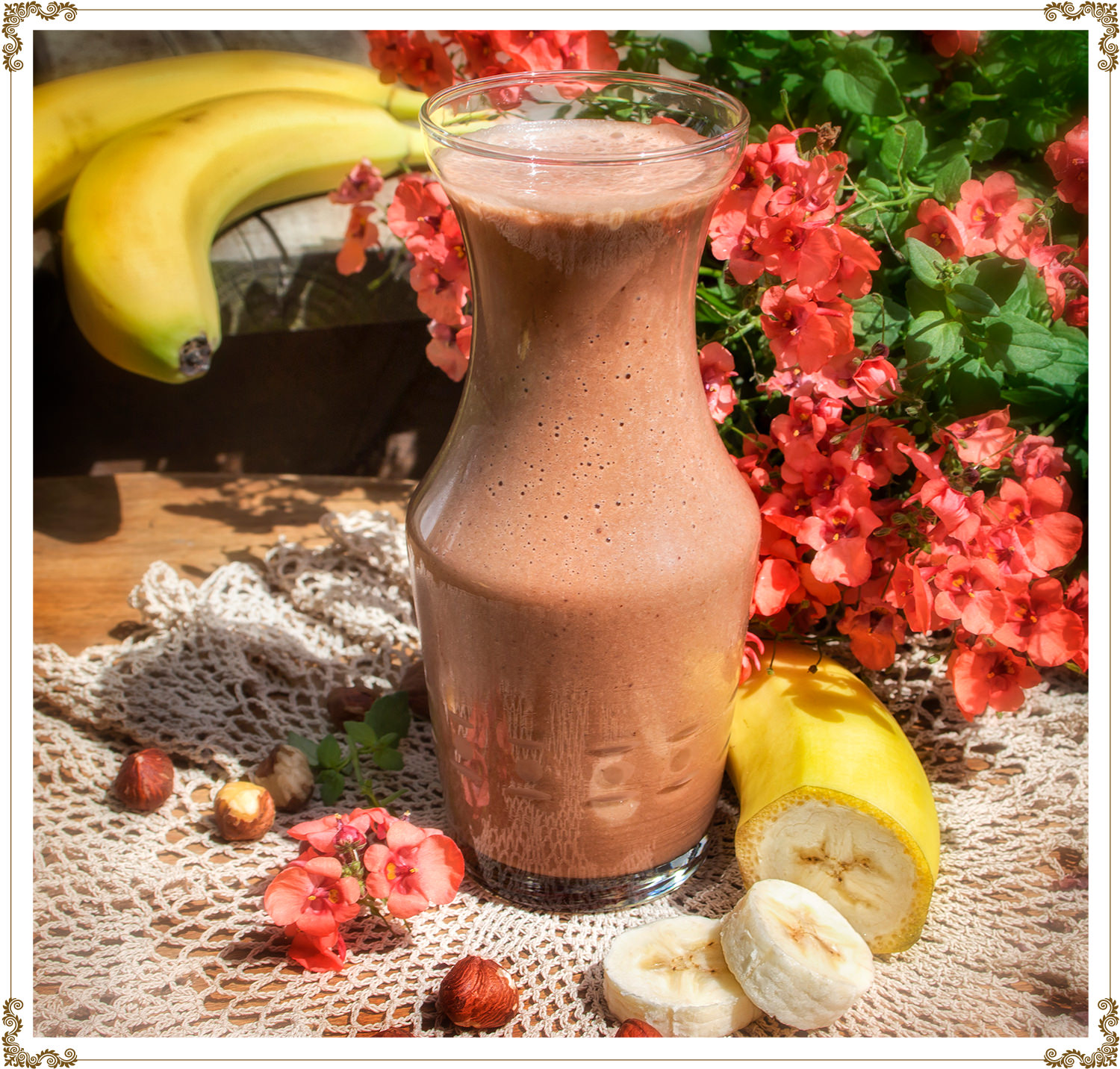 Chocolate banana hazelnut smoothie Recipe Gluten-free, Dairy-free, Organic from Cuisine l’Angélique.