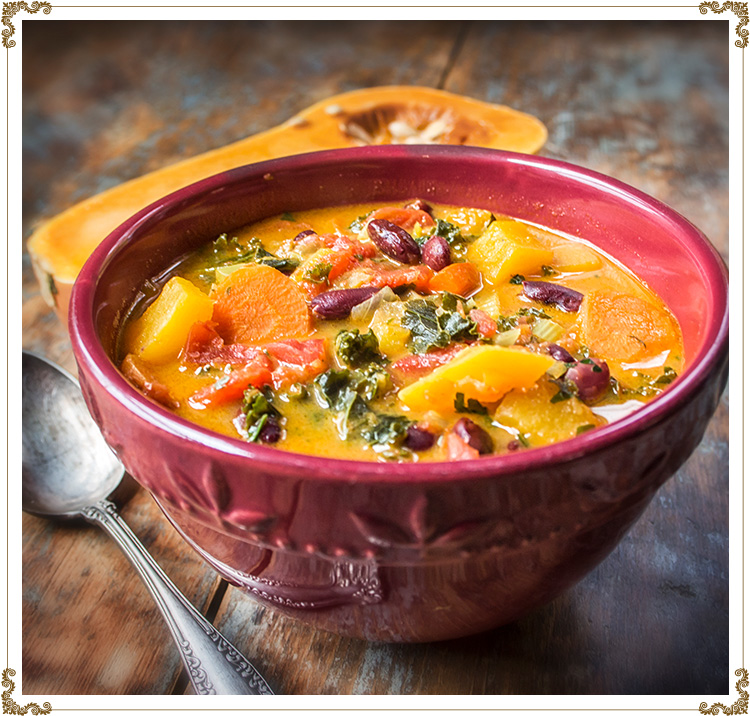 Recette de Soupe-repas indienne à la courge et aux légumes sans gluten