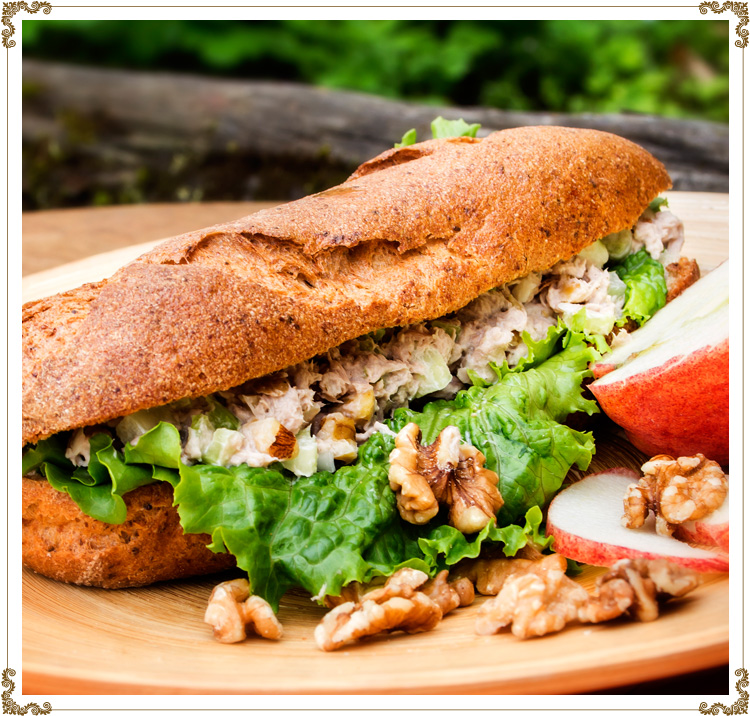Recipe photo Tuna and Apple Submarine
Gluten-free, dairy-free (casein-free) and hypotoxic 
By: Cuisine l'Angélique
